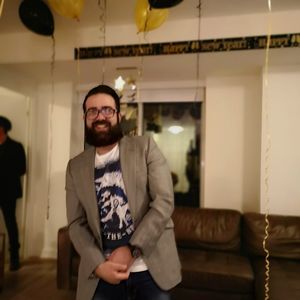 Meet your Posher, Larry